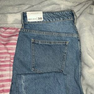 Mom jeans